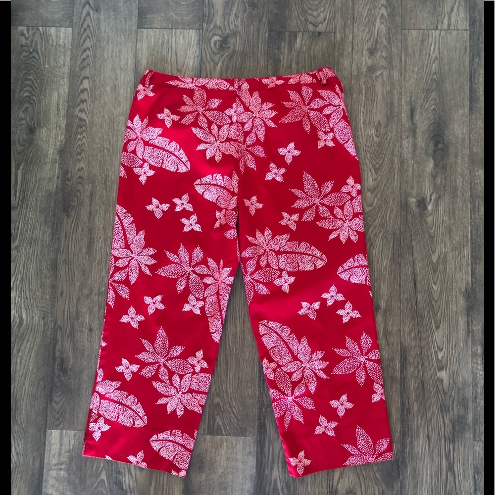 Evan-Picone Red And White Patterned Capris - image 4